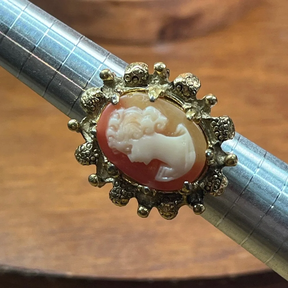 Vtg 18K HGE Gold Tone Coral Pink Cameo Statement Ring Victorian Style 5.75